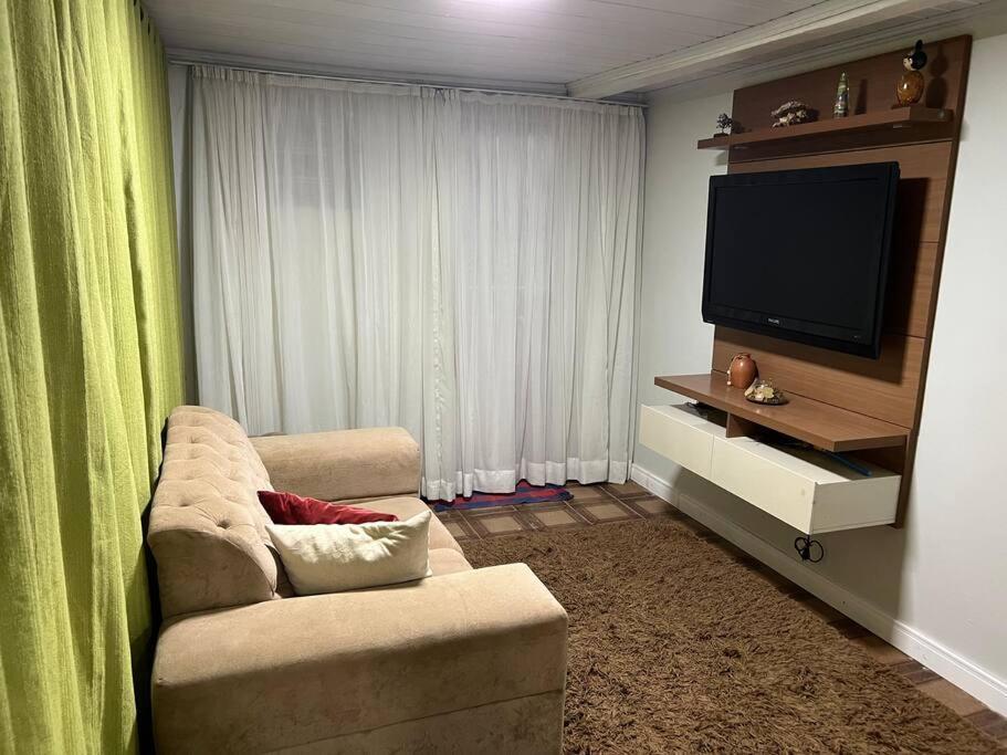 Linda Casa 3 Qts Prox Jk Shopping Сasa de vacaciones